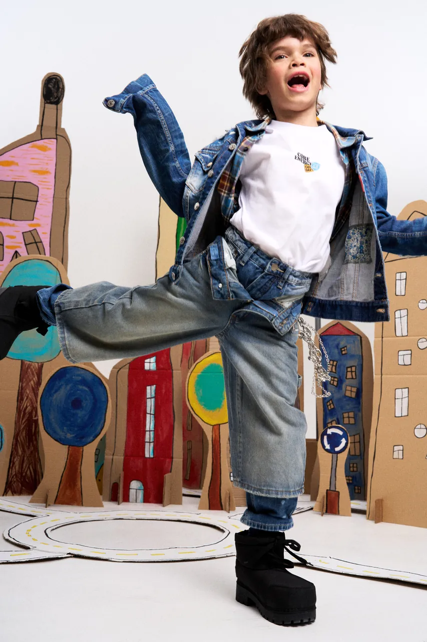 Frame Lab Cardboard city, студийная съёмка детей
